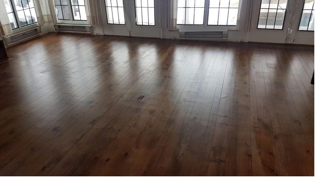 Hardwood & Refinishing project photo